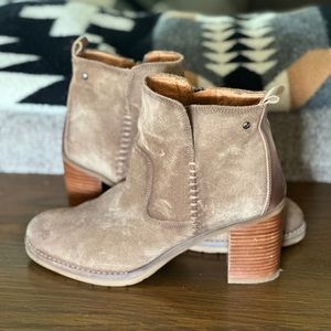 Pikolinose Boots. Beautiful soft leather.